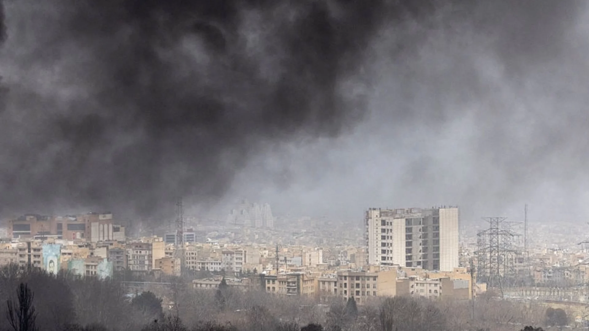 Водят се тайни преговори за мир: Ако САЩ превземе остров Харг, Иран ще е до ъгъла и ще атакува 