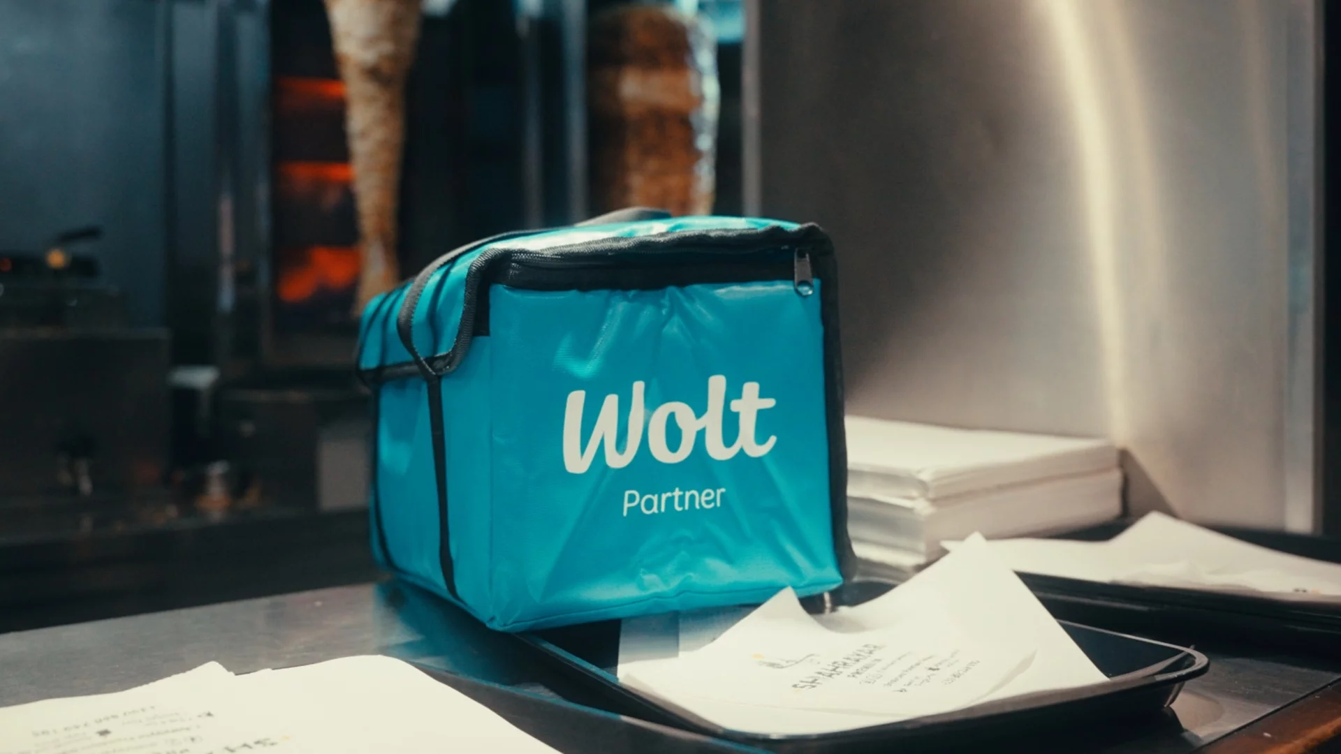 Местни истории, които си струва да споделим: как Shahrayar Premium расте с Wolt