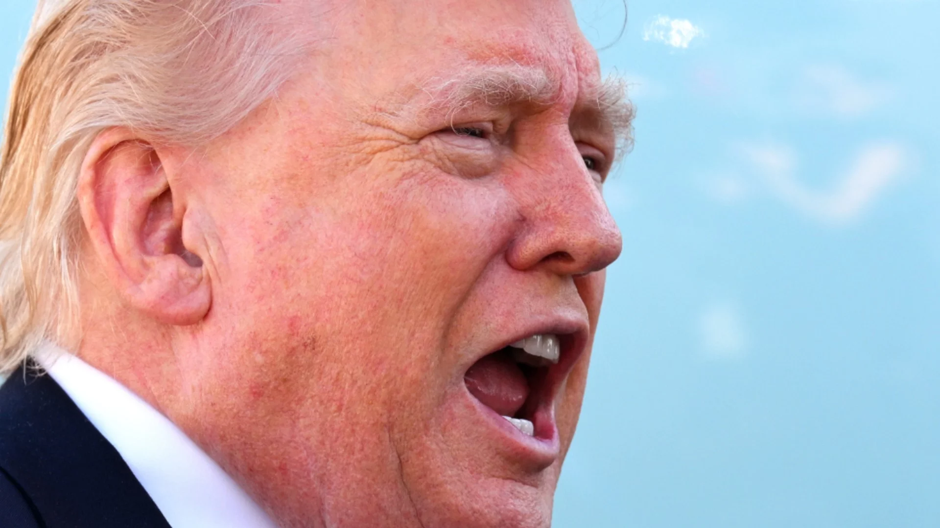 Белият дом публикува мистериозни пикселизирани ВИДЕА