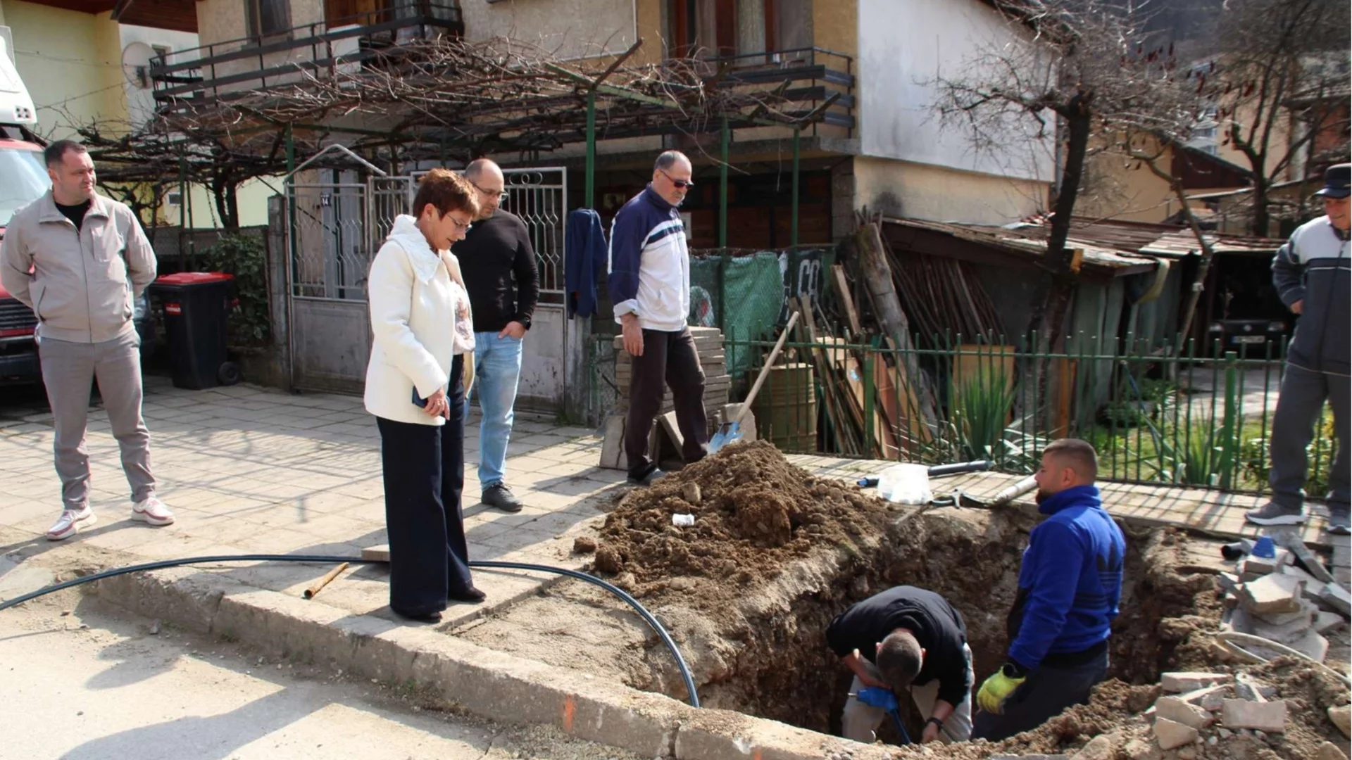 Кметът на Тетевен направи инспекция на дейностите по проект „Реконструкция на водоснабдителната мрежа“