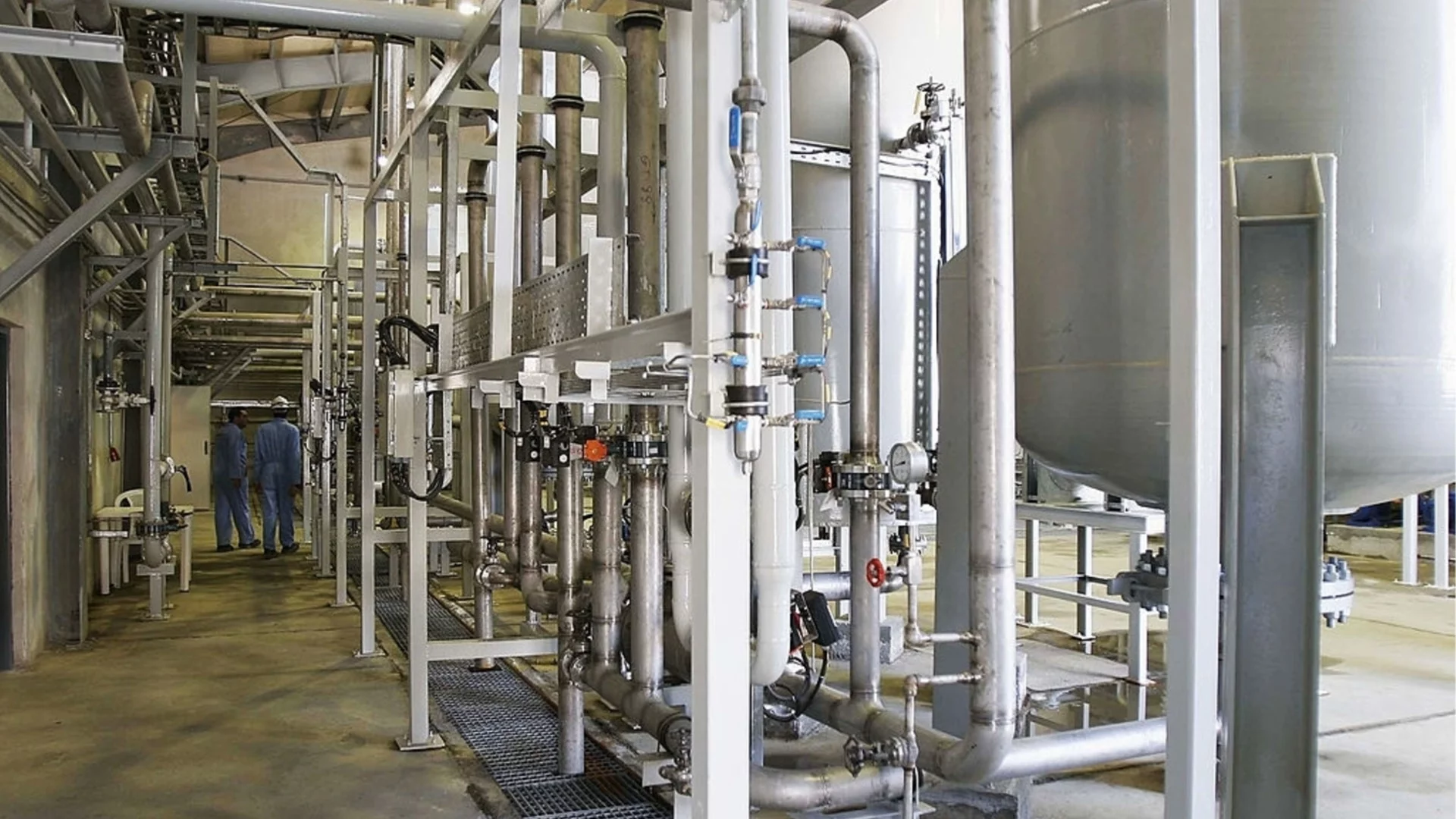 Риск от радиация? Иран обяви атаки по заводи за тежка вода, уран и стомана (ВИДЕО)