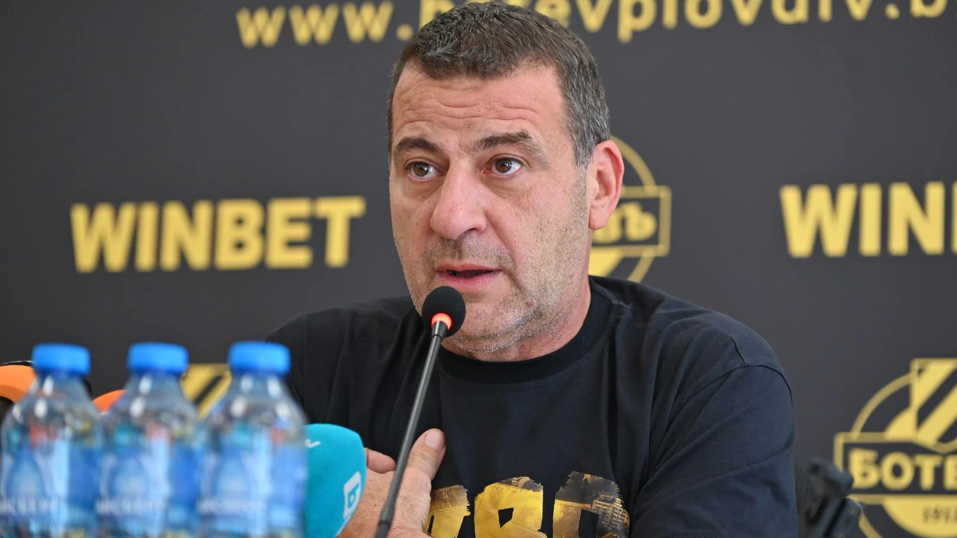 Шефът на Ботев Пловдив похвали треньора: „Имаме възможност за 5-8 място“