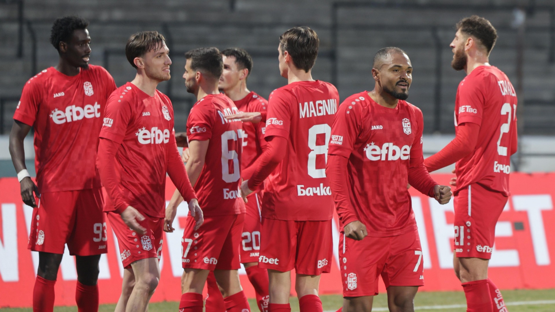 Капитанът на ЦСКА 1948 е на крачка от Мондиал'26