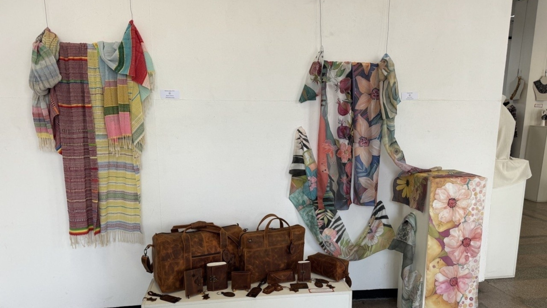 Уникални ръчни изделия и редки занаяти представя Дунавската русенска задруга  в „Пролетна изложба“