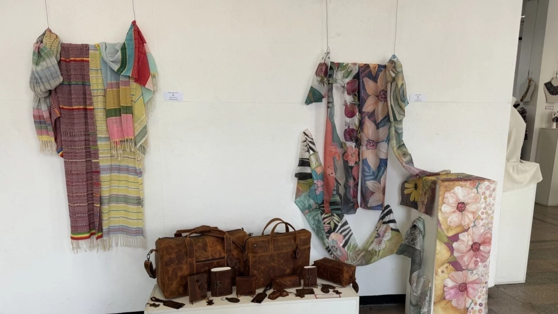 Уникални ръчни изделия и редки занаяти представя Дунавската русенска задруга  в „Пролетна изложба“