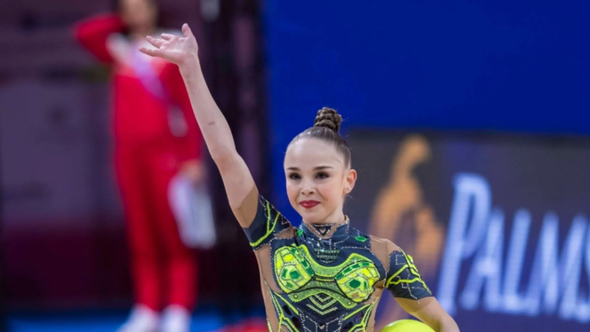 Стилияна Николова е №1, а Ева Брезалиева - в топ 4 след първия ден на Световната купа по художествена гимнастика в София