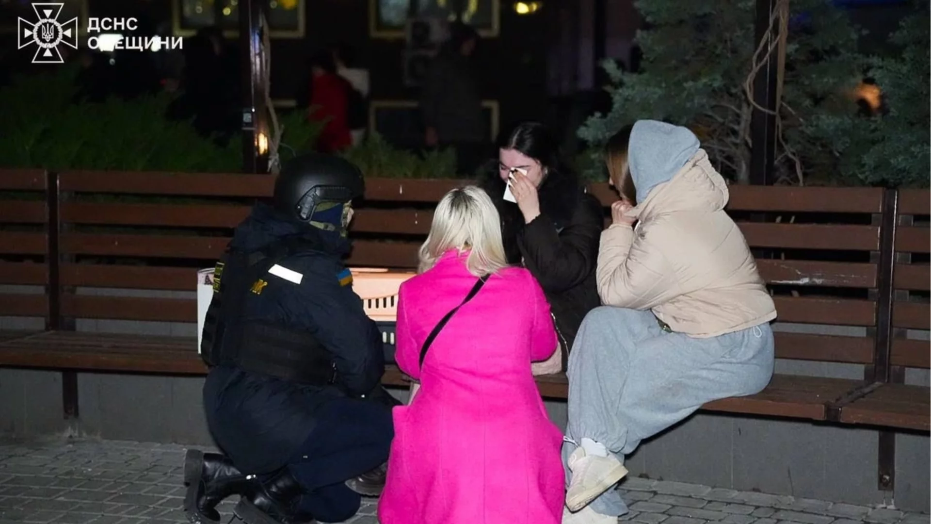 Русия се прицели в родилен дом: Жертви и ранени в Одеса и родния град на Зеленски (ВИДЕО)