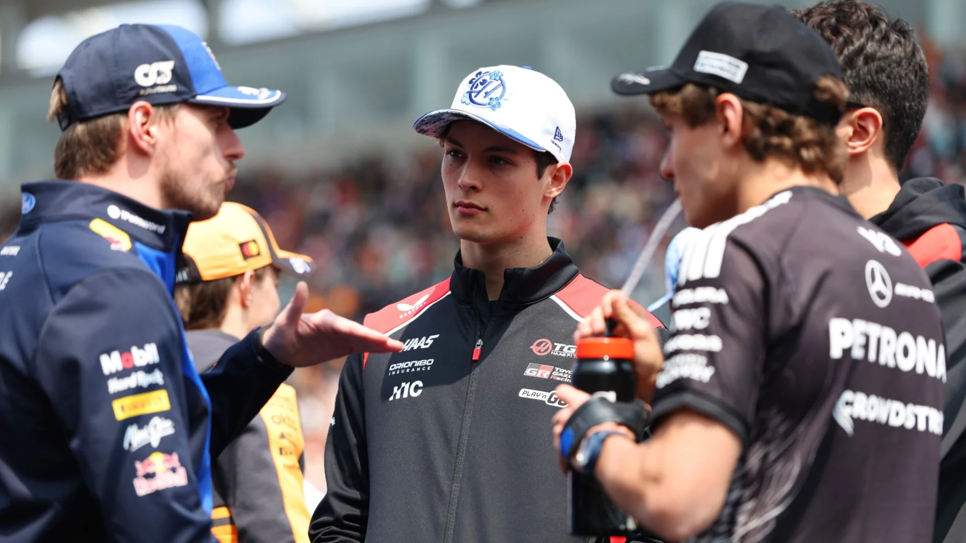 Пилотите от Формула 1 "се вдигат на бунт" срещу новите правила след тежкия инцидент на Беърман