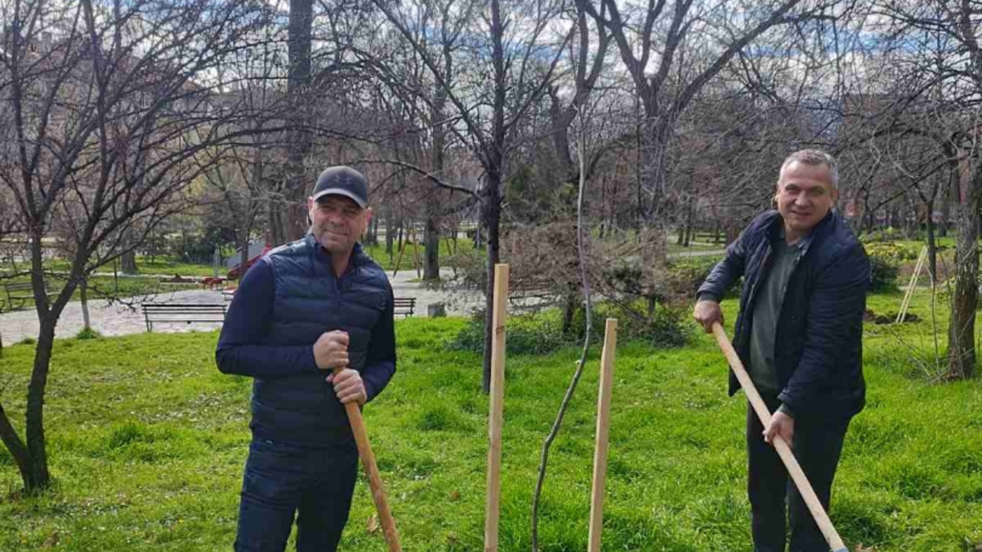 Кметът на Пловдив се включи в акция по залесяване на Бунарджика