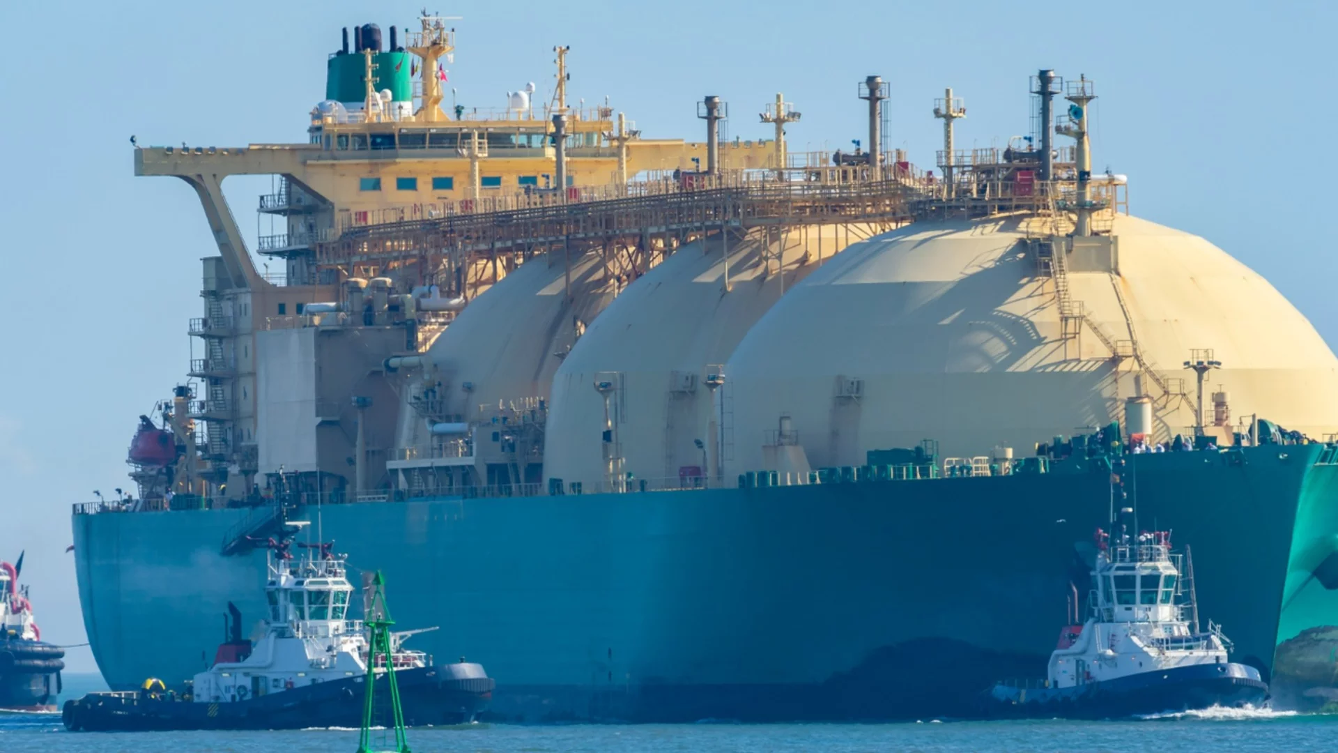 Още два индийски танкера преминаха Ормузкия проток