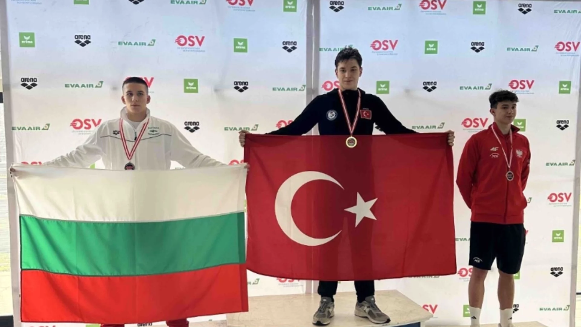 6 медала за България от престижни турнири по плуване в Грац и Прага!