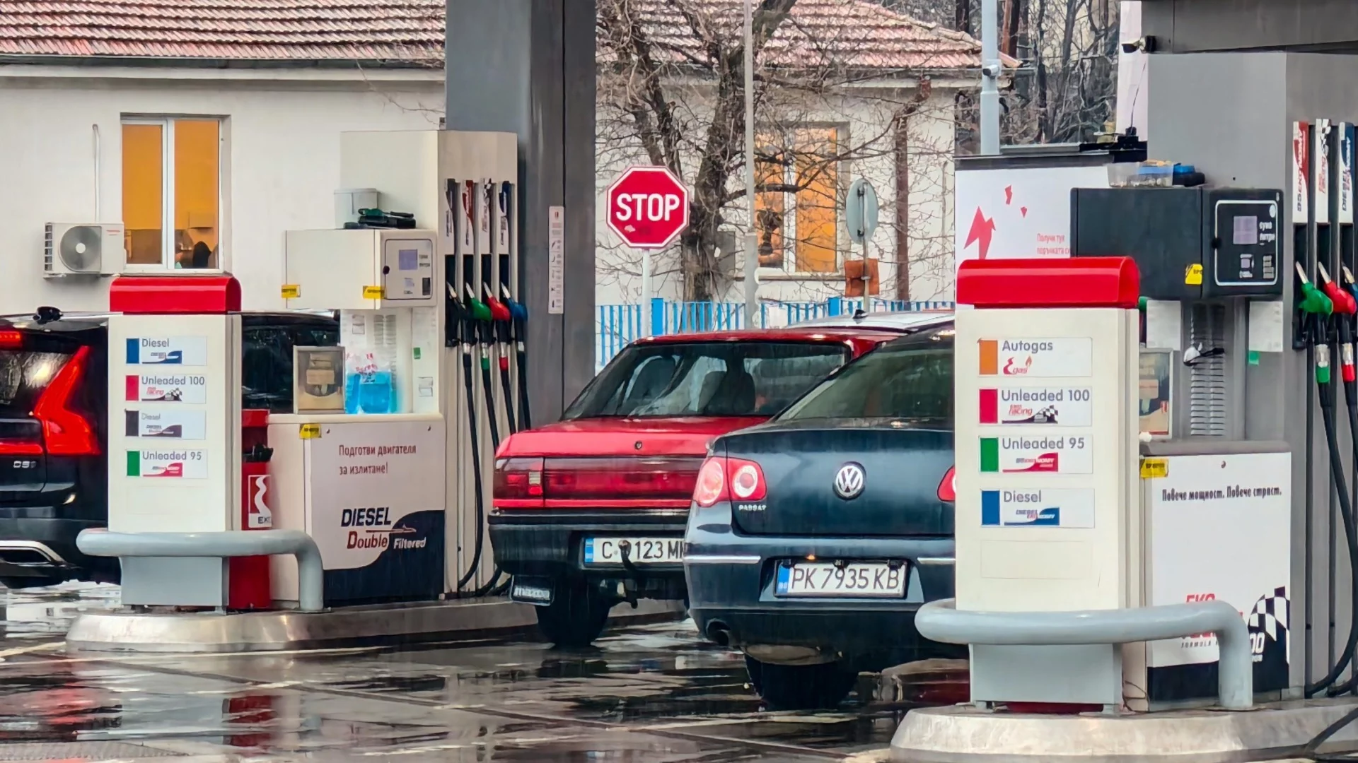 "С мерките на кабинета ще излезем от кризата": Сдружението за модерна търговия не вижда ръст в цената на горивата