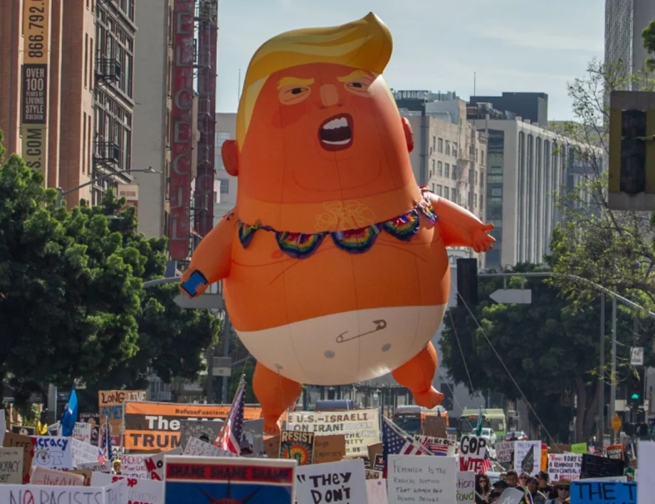 Най-грандиозната измама в историята: Как Тръмп води американците за носа