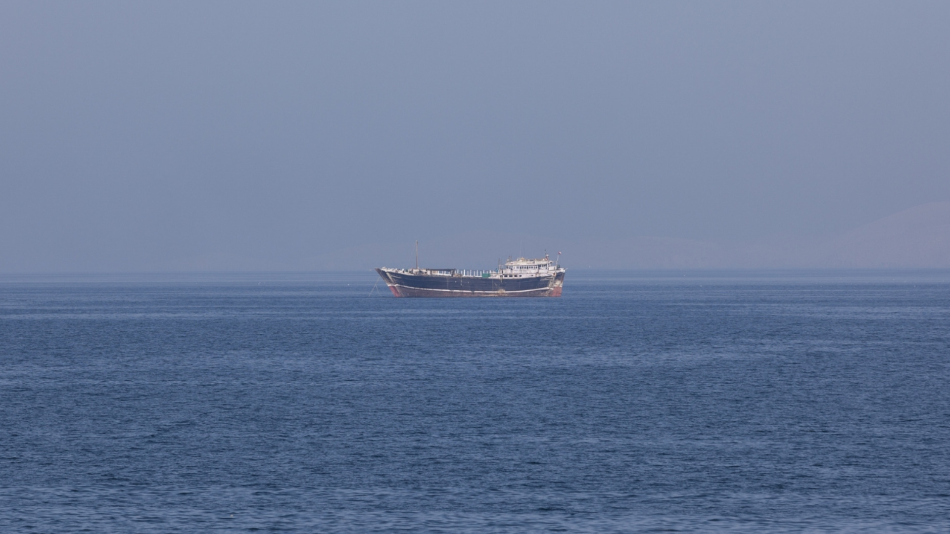 Саудитският петрол заобикаля ударно Ормузкия проток, думи на Тръмп пак оскъпиха 