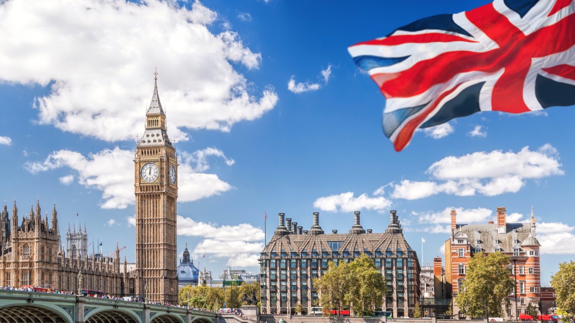 Ще прехвърля ли Великобритания мигранти на Балканите? Анализ