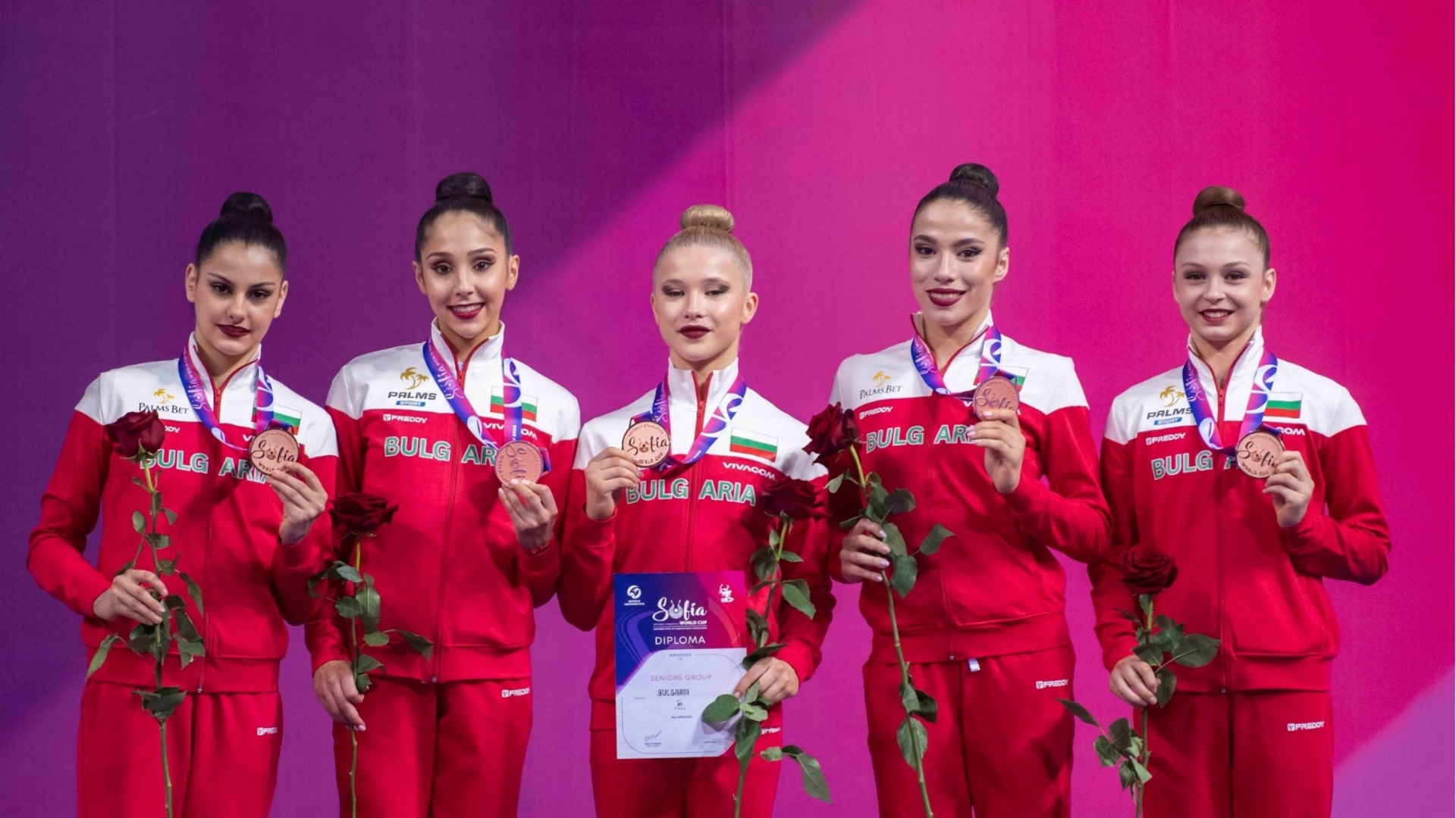 Ансамбълът на България грабна бронз на Световната купа по художествена гимнастика в София