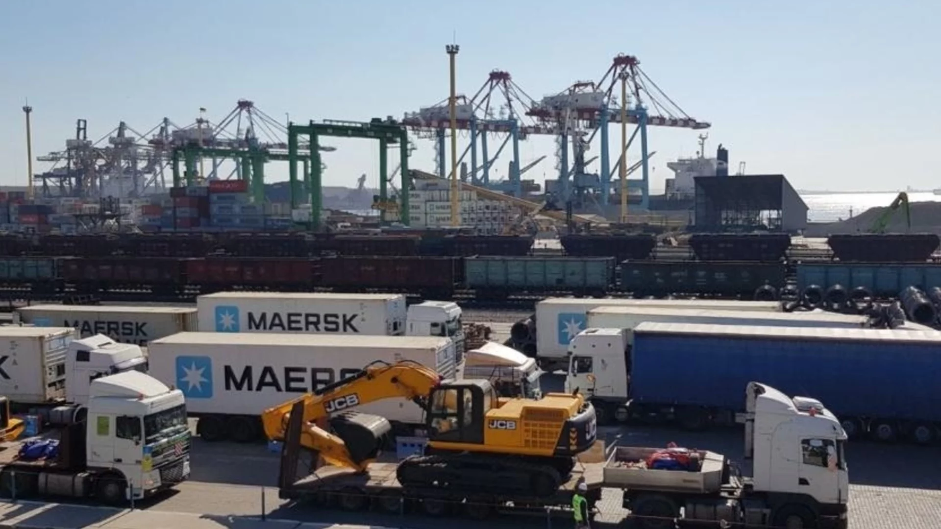 Бизнесът иска повече финансова подкрепа от служебното правителство