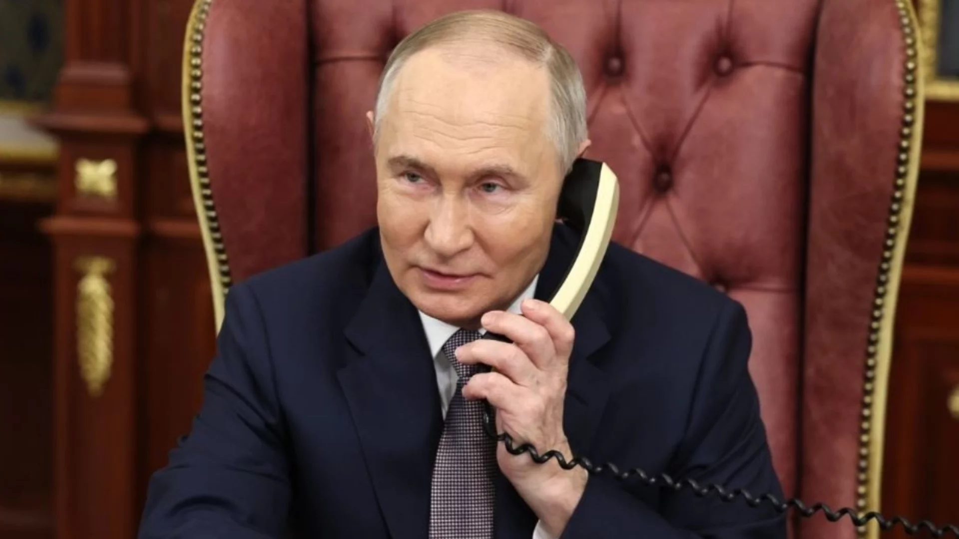 Камъчетата, които клатят каруцата на Путин: Интернет, руски студенти и ПВО (ОБЗОР - ВИДЕО)