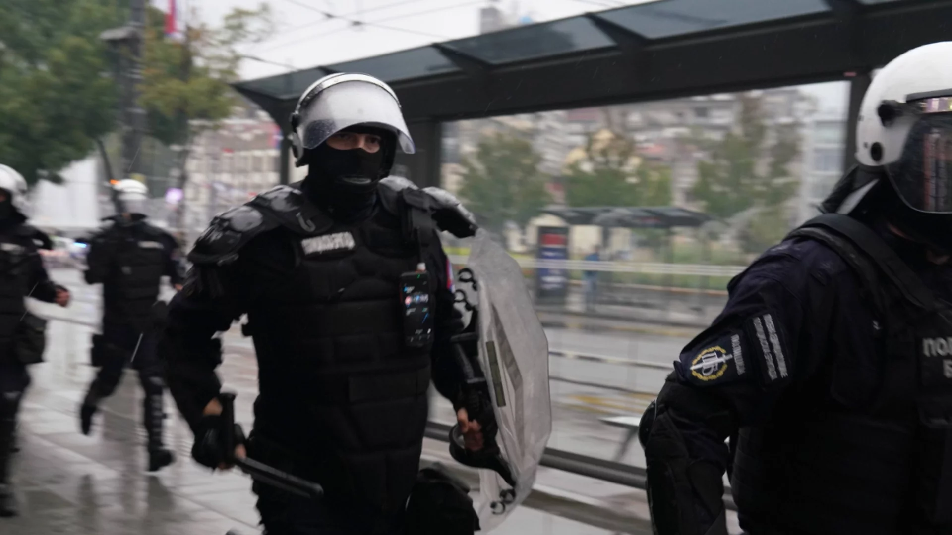 Побоища на местните избори в Сърбия, Вучич: Избегнахме голямо зло (ВИДЕА)