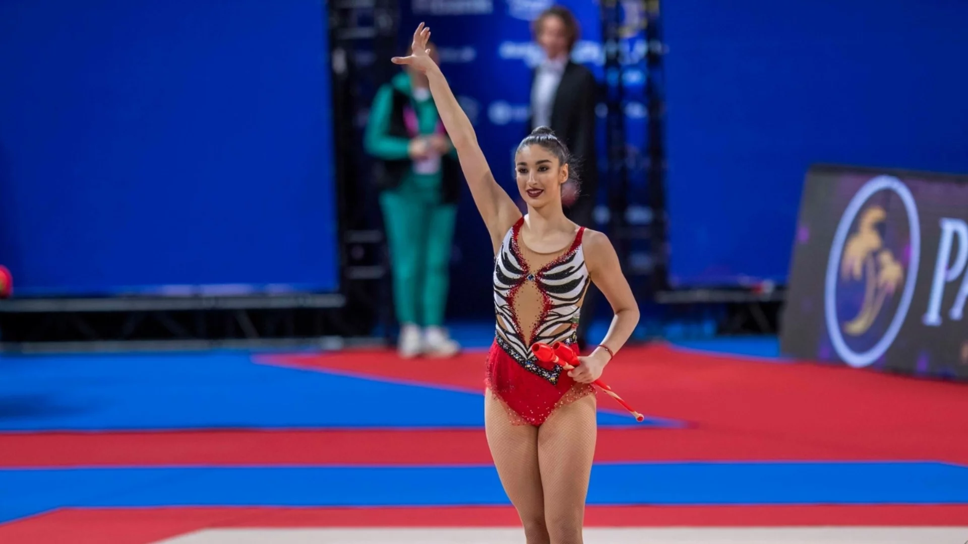 Уникална Ева Брезалиева грабна златото на бухалки на Световната купа в София! 