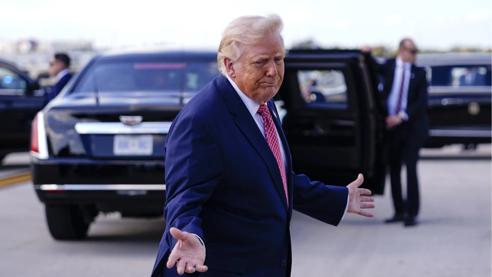 Тръмп усили заплахата срещу Иран, ако скоро няма споразумение с "нов режим"