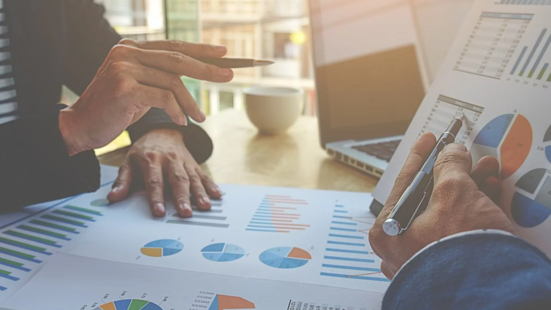 Бизнес климатът в България се влошава в почти всички сектори