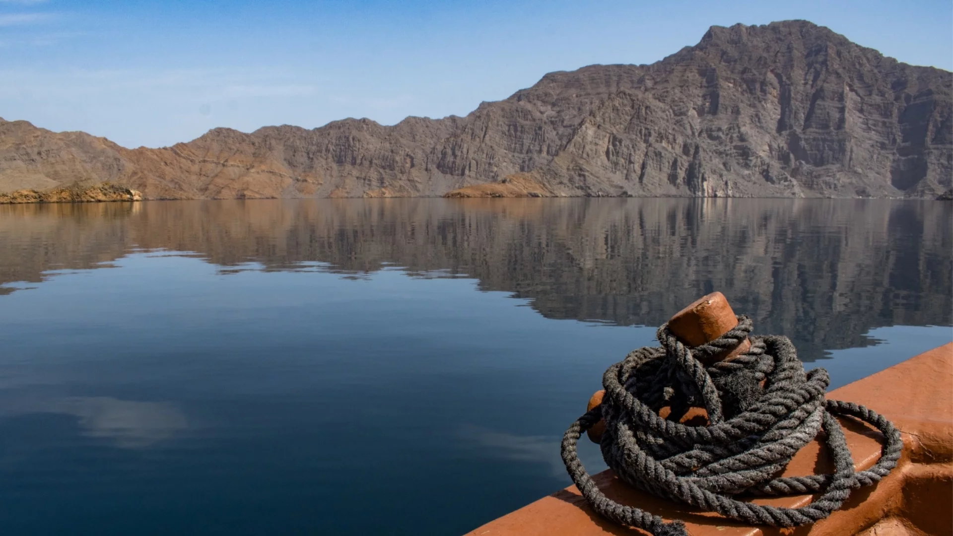 Ормузкият проток: Който командва в морето, командва света