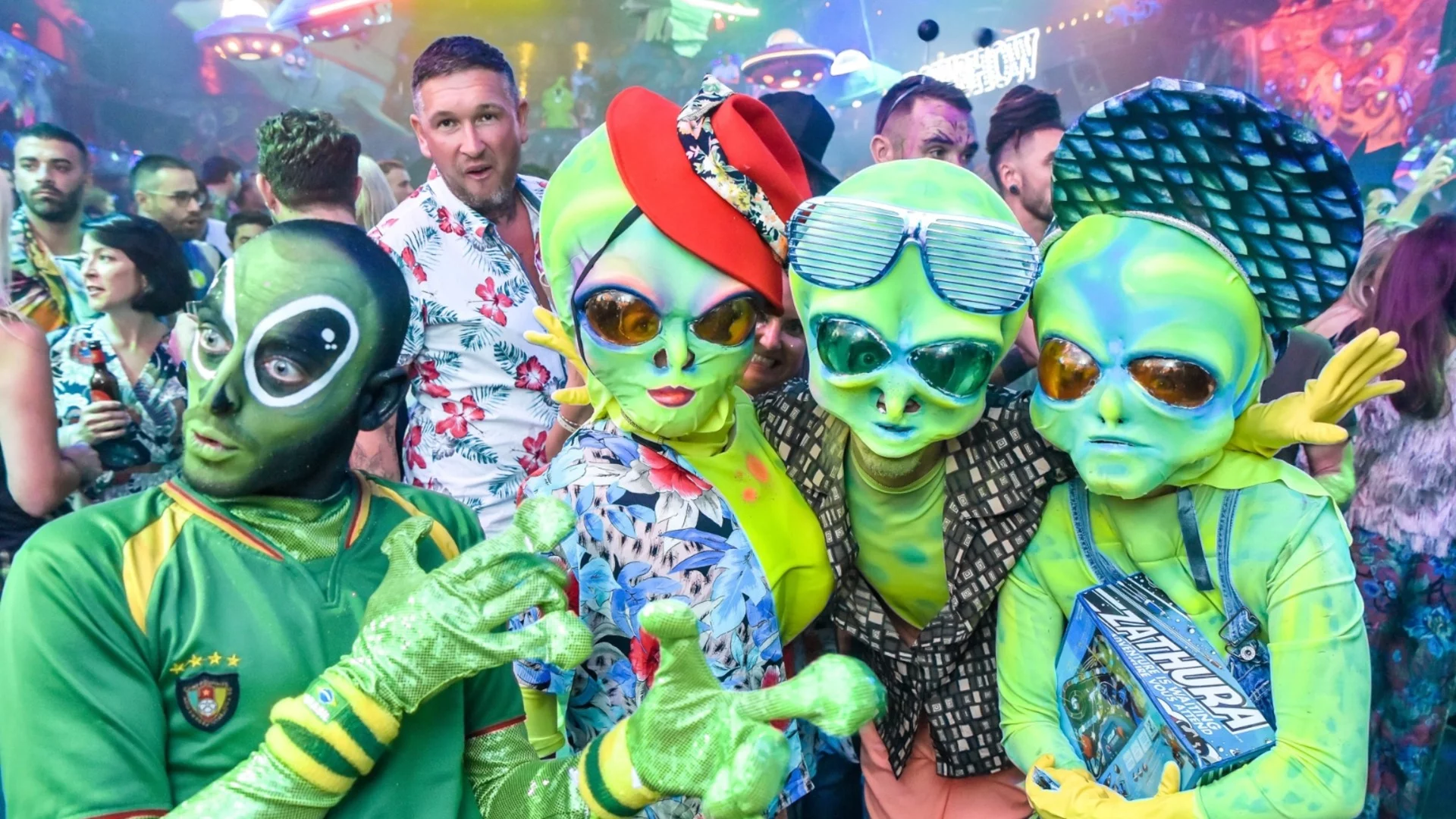 Elrow се завръща в София с извънземния парти-карнавал RowsAttacks