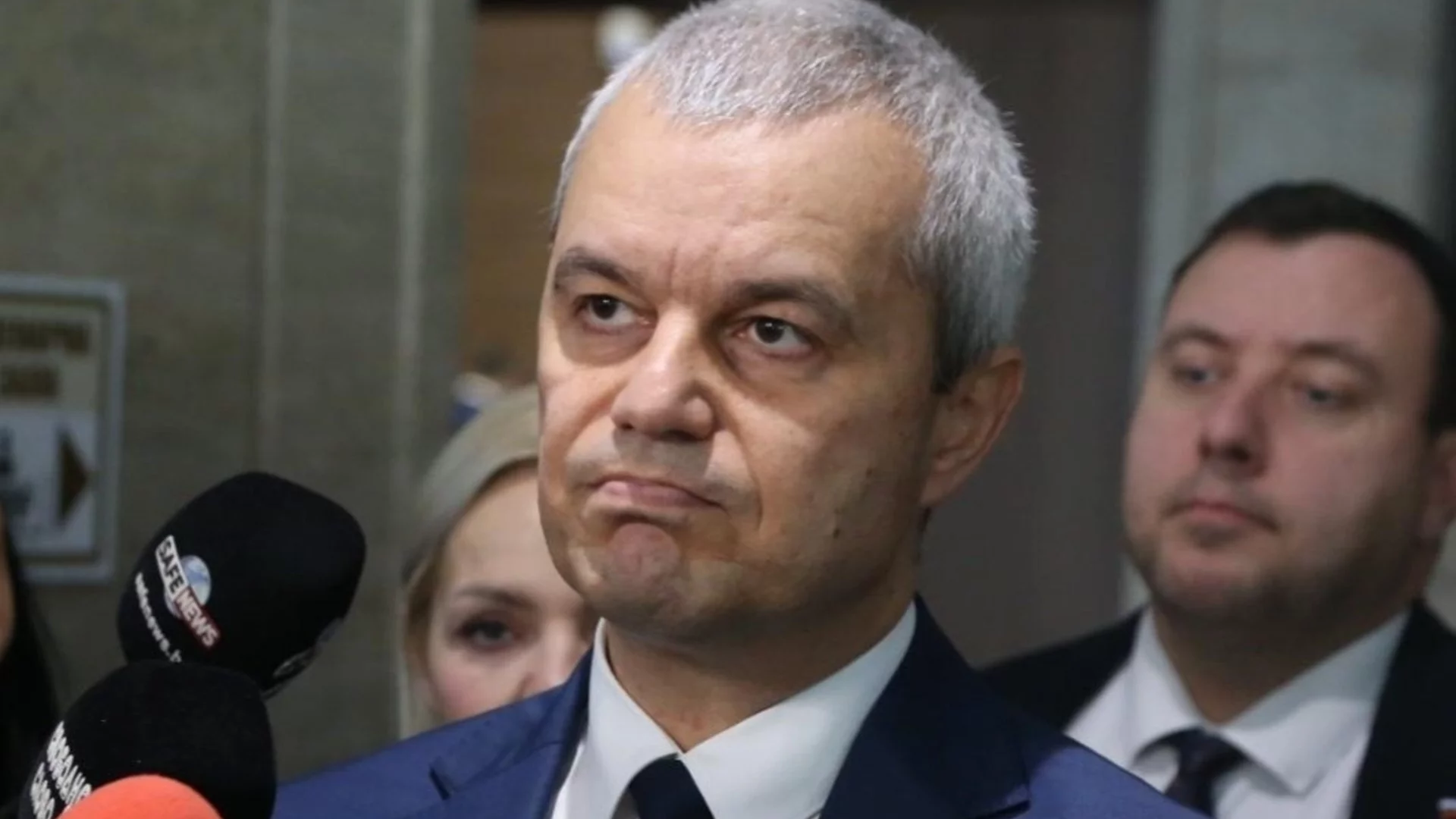 България била поробена от Украйна - учениците щели да учат украински: Костадинов напомни за себе си