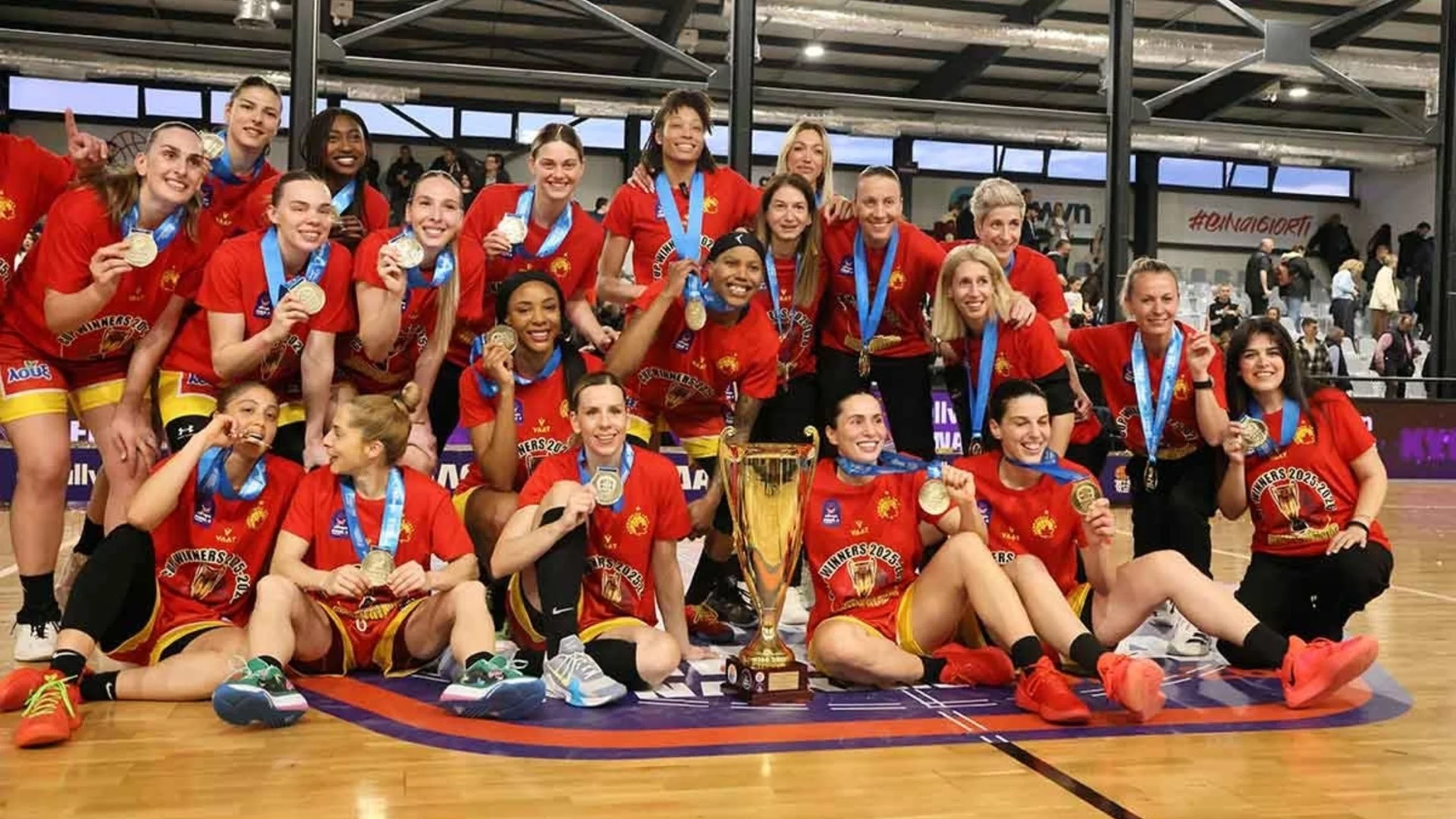 Капитанката на "лъвиците" триумфира с Купата на Гърция