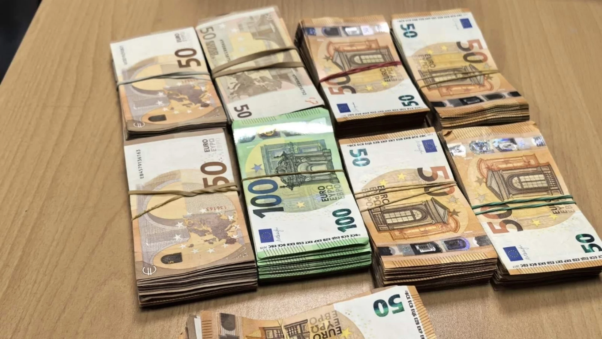 Над 10 000 евро иззети от участник в схема с гласове