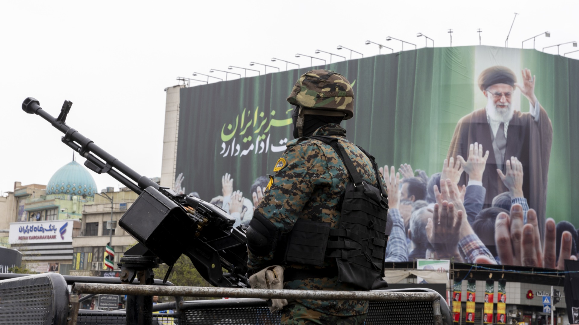 Иран атакува съседни държави: Какво следва след новите удари в региона? (ВИДЕО)