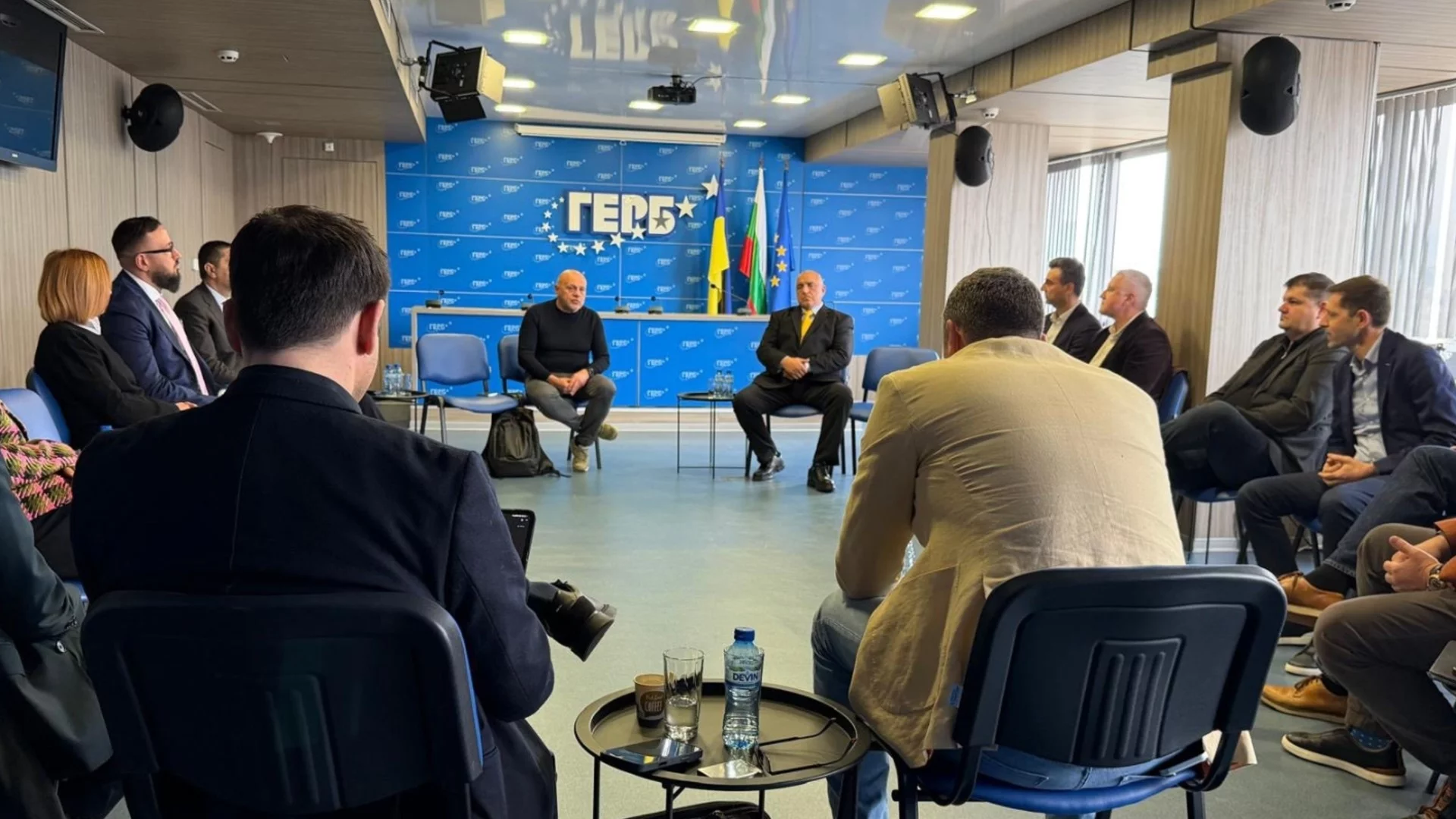 ГЕРБ с гаранции към IT сектора: По-малко бюрокрация и повече данъчни облекчения за изследвания и разработки