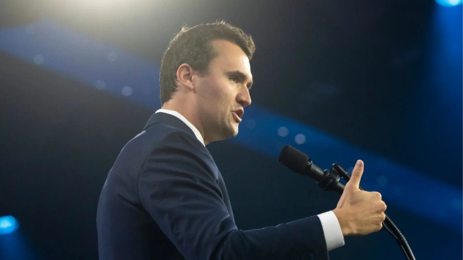 Фатална грешка или нов заподозрян? Експертиза разклати обвинението за екзекуцията на Чарли Кърк