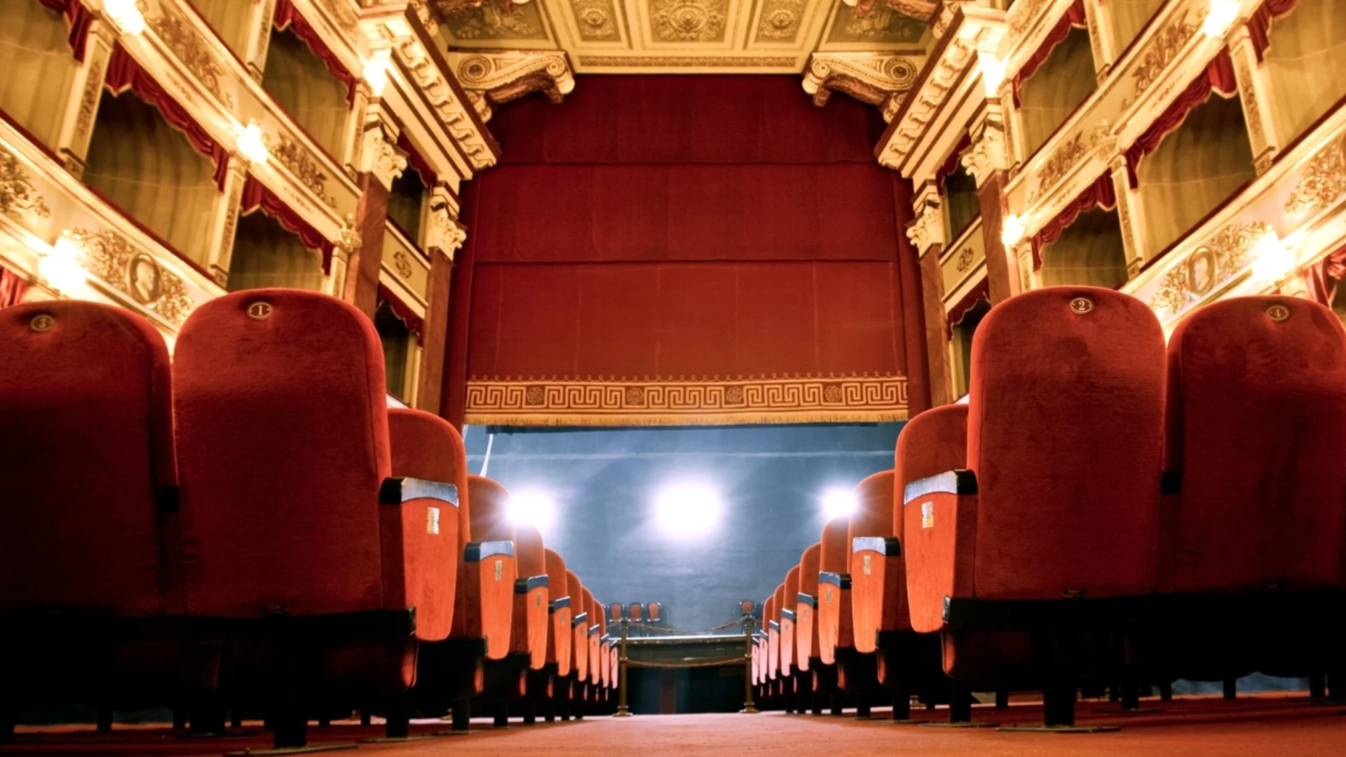 Световноизвестна носителка на "Грами" е спешно хоспитализирана по време на шоу