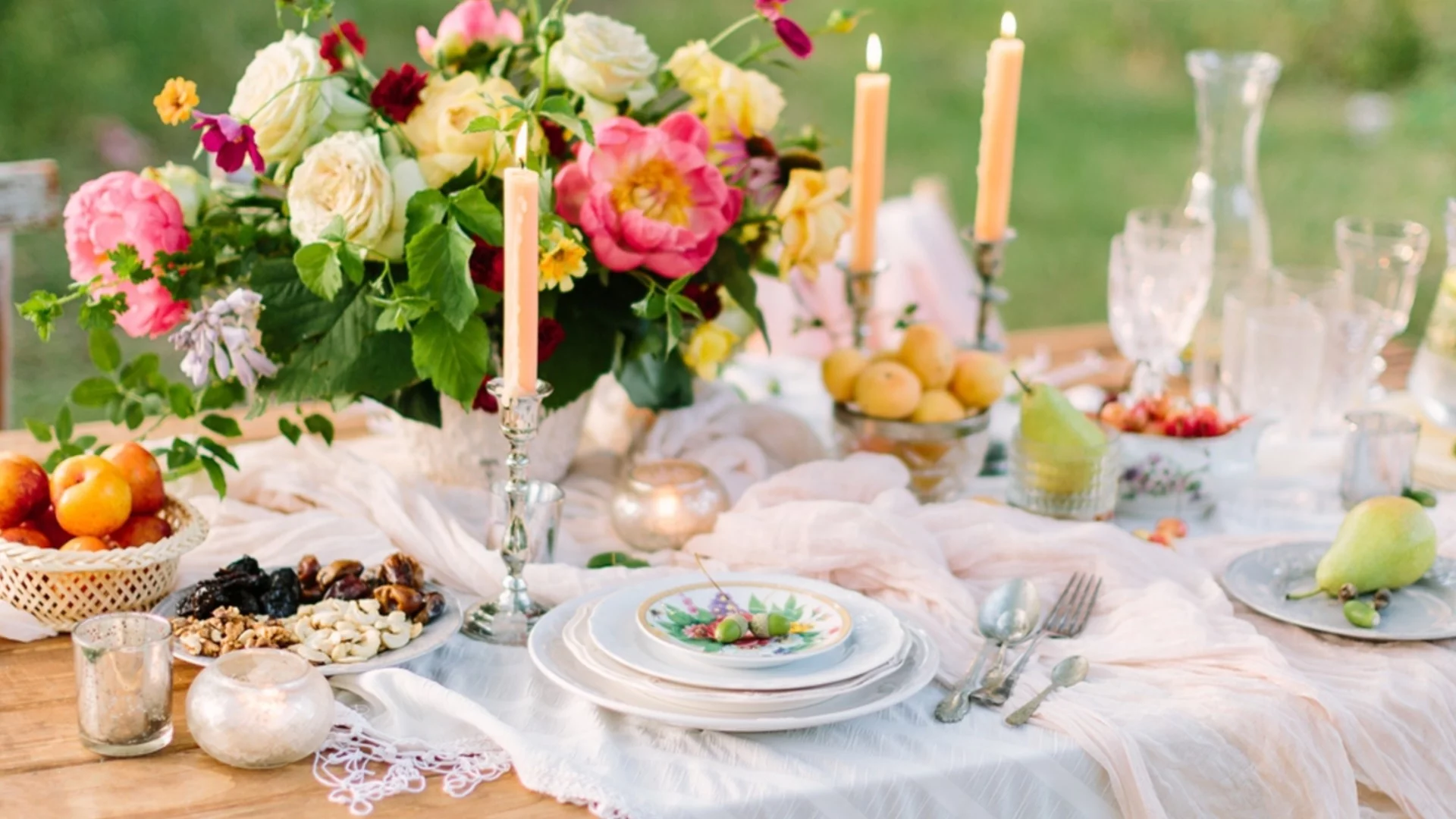 Цветница 2026: Какво се слага на трапезата + 2 невероятни рецепти