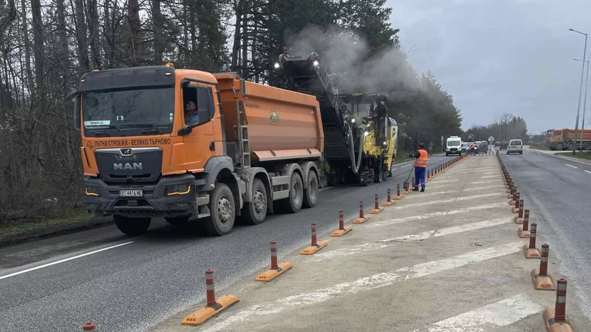 И във Великотърновско ремонтират пътища заради Giro d'Italia (СНИМКИ)