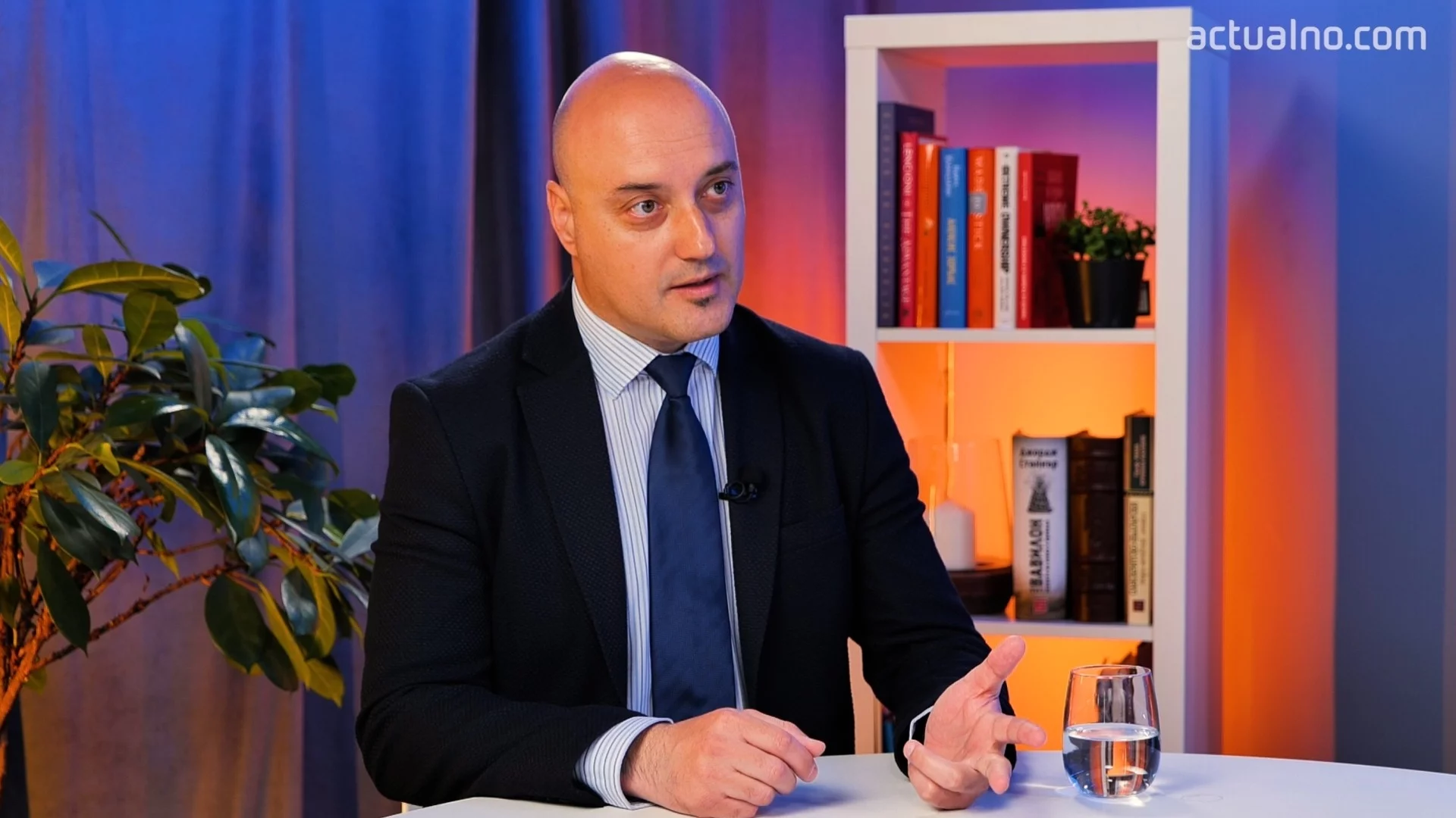 Атанас Славов: Това са избори между застоя, популизма и работата в обществен интерес