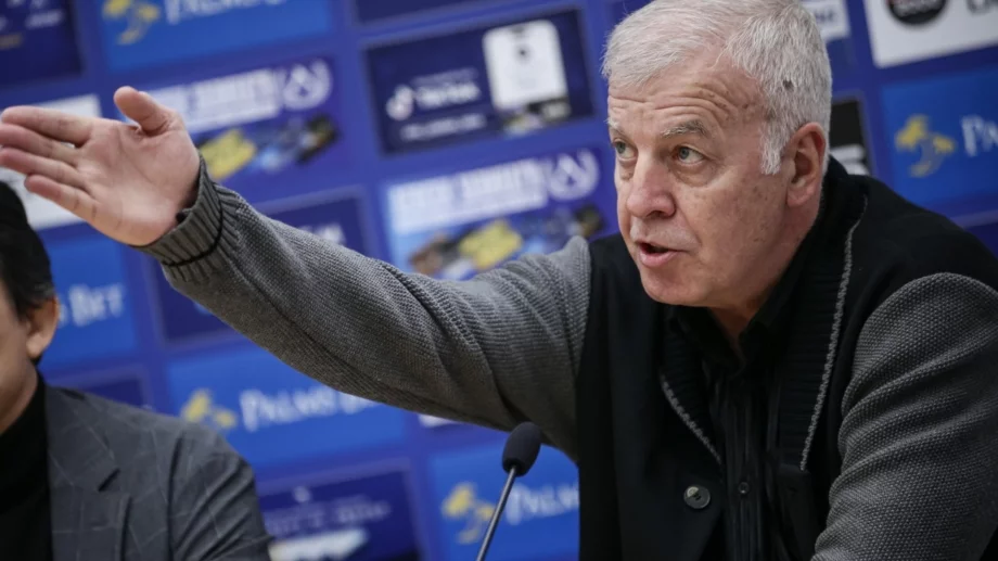 Голям обрат в Левски: "Сигурен напускащ" остава на "Герена" за още известно време?