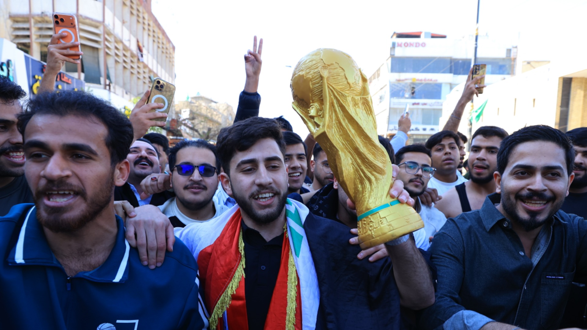 Двудневни шествия и почивни дни: Национален празник за страна класирала се за Мондиал 2026