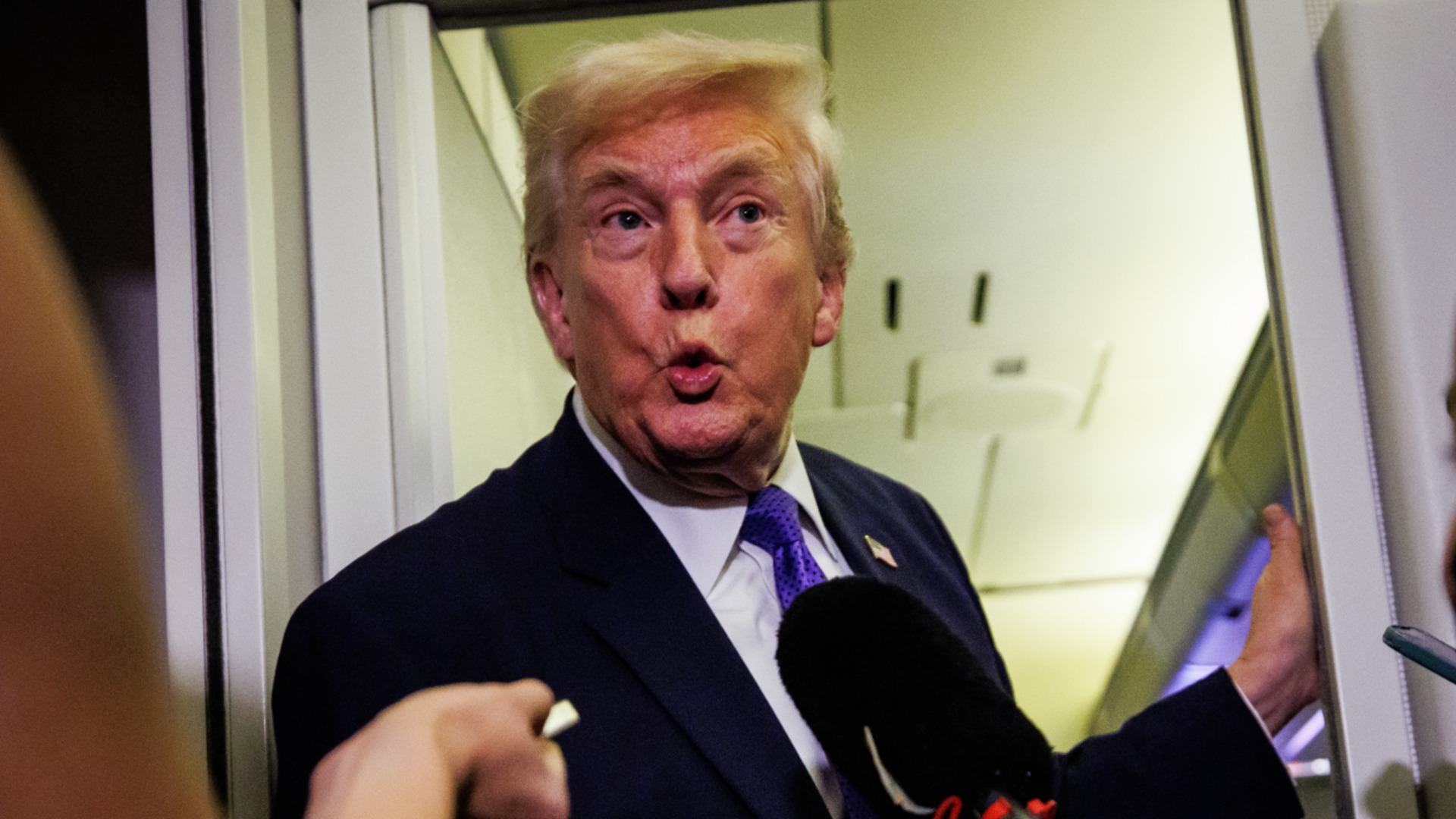 Капанът щракна: Егото на Тръмп катастрофира в ценовия шок в САЩ