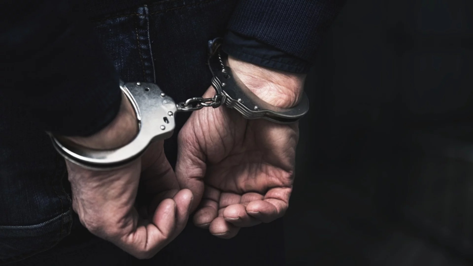 Двама поляци са задържани за палеж във фабрика за дронове в Чехия