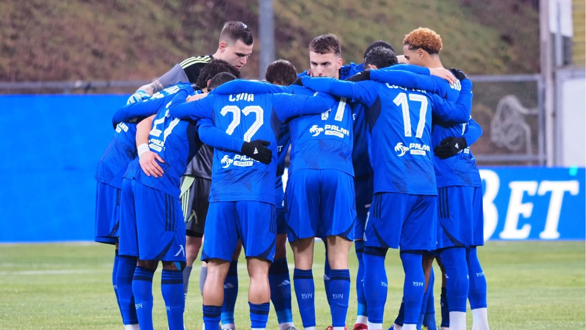 Левски награждава водещ футболист с нов договор