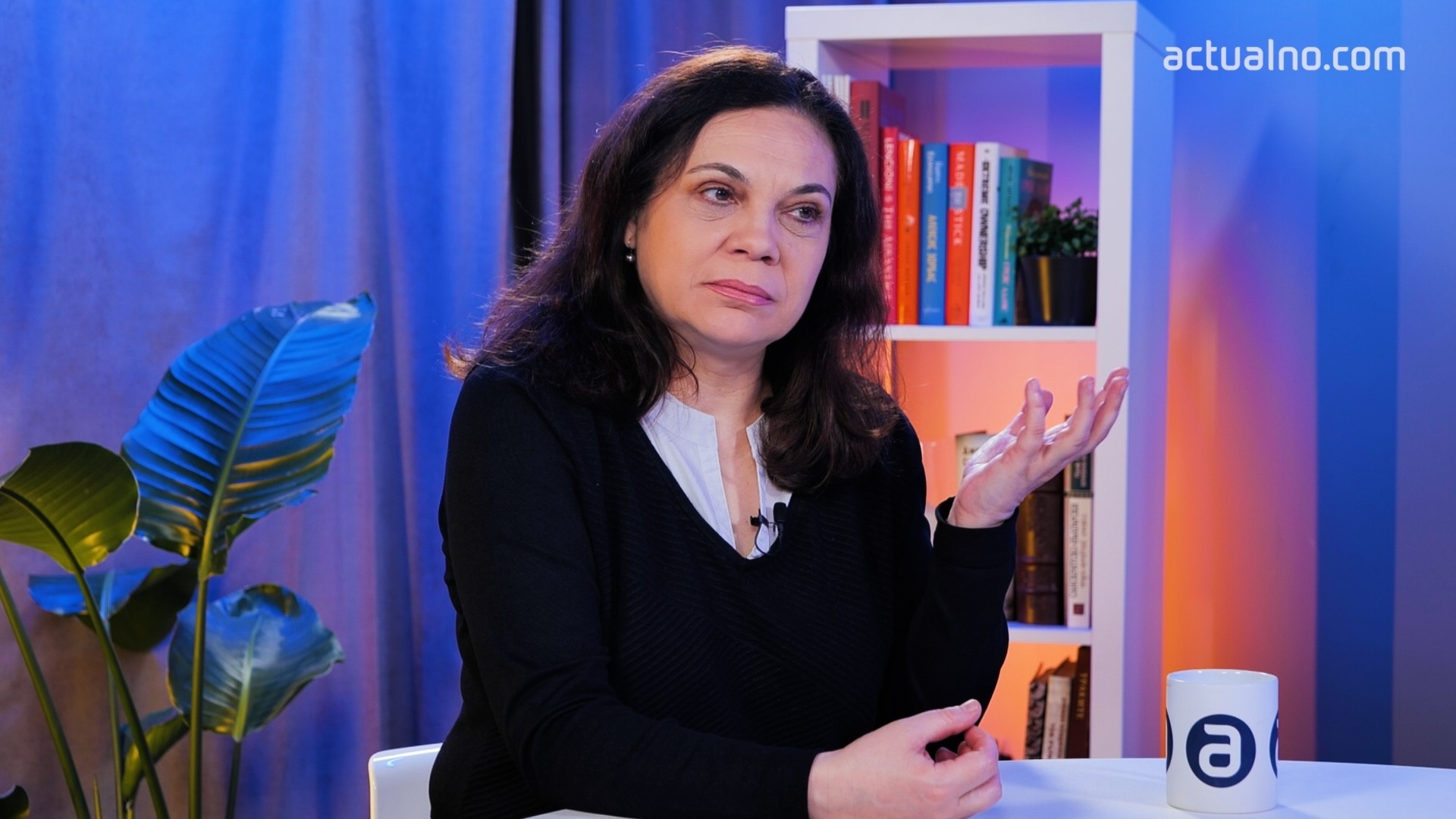 Защо има спад в подкрепата за Румен Радев: Говори Геновева Петрова от “Алфа Рисърч“ (ВИДЕО)