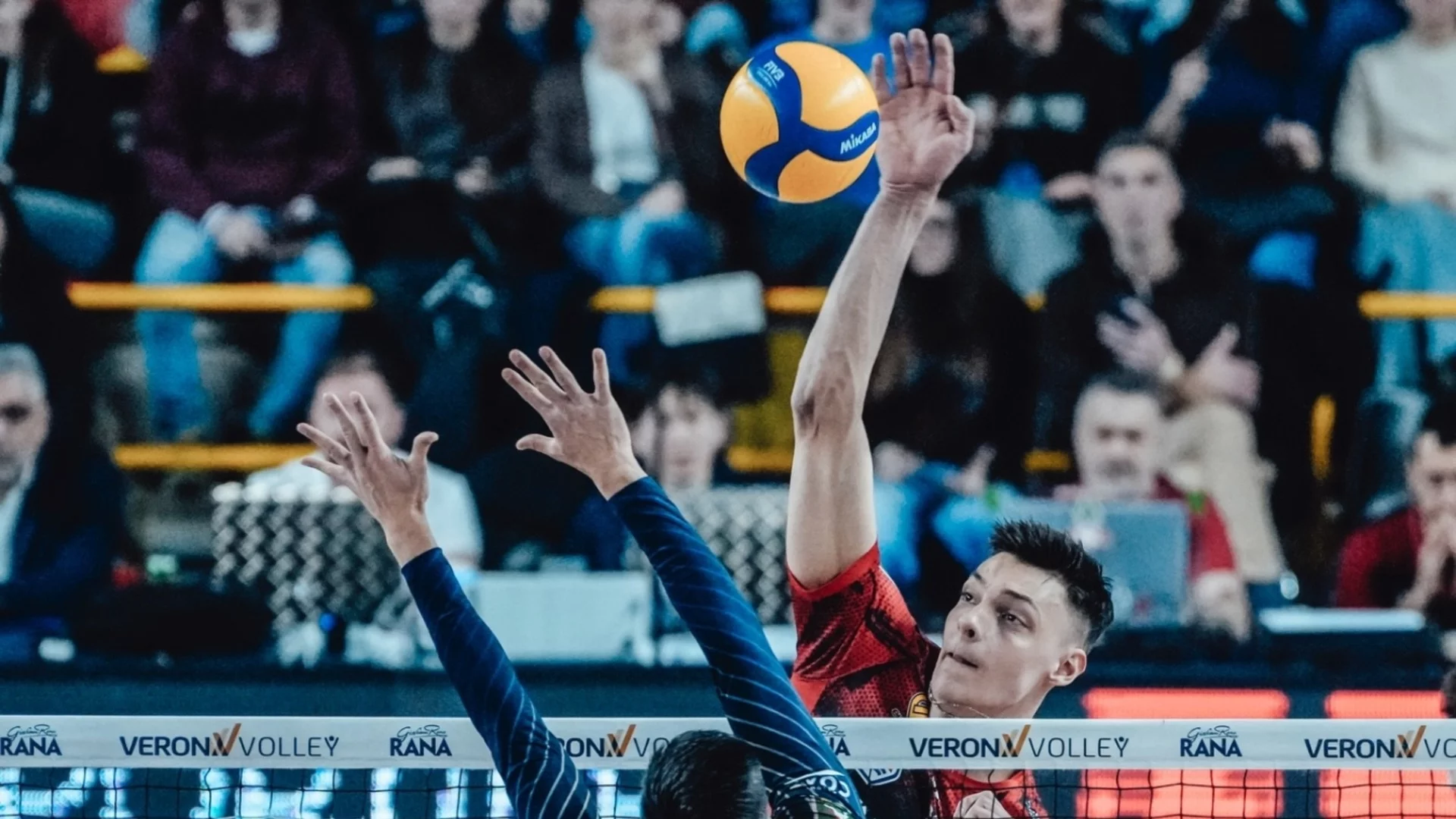 Жалко! Алекс Николов и компания загубиха реванша и отпаднаха от Шампионска лига