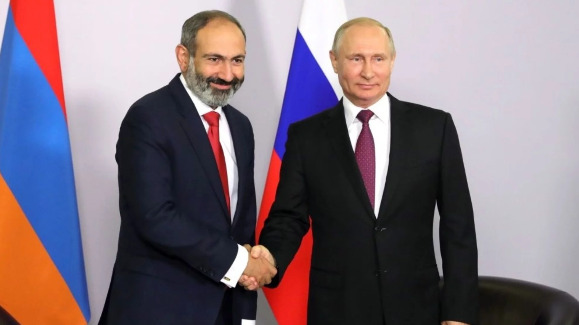 Арменският премиер не пропусна да жегне Путин насред Москва (ВИДЕО)