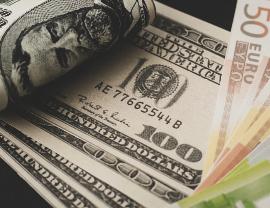 Долар - евро. Колко струва един щатски долар към едно евро днес, 2 април /валутен калкулатор/