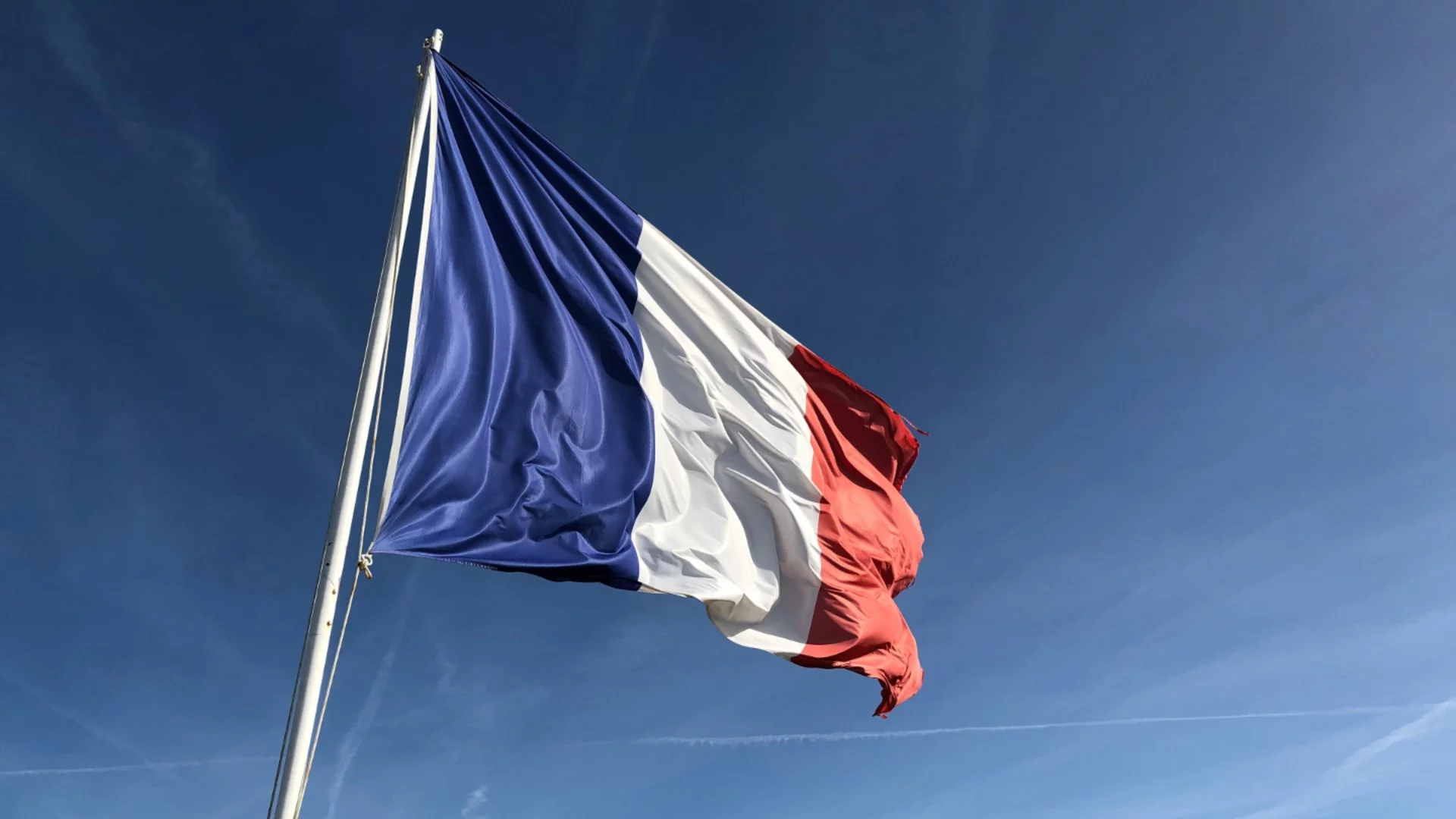 Исторически рекорд: 19-годишен стана най-младият кмет във Франция (ВИДЕО)