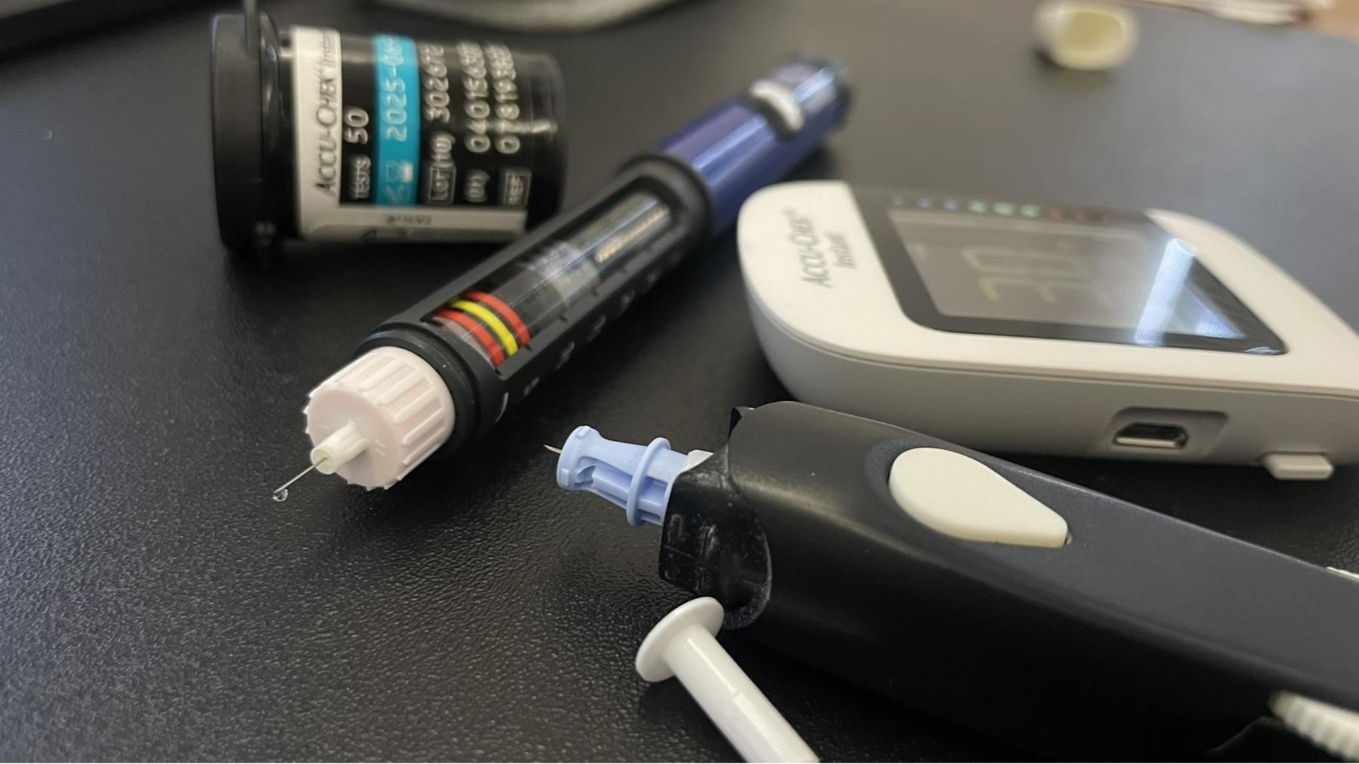 КЗК алармира за подвеждаща реклама на медицински продукт