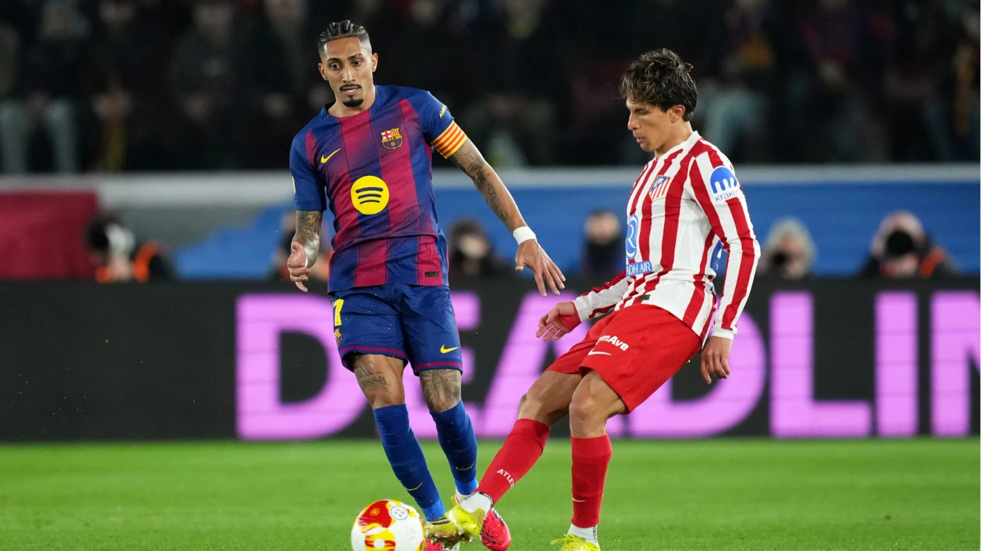 Атлетико Мадрид - Барселона: Кога и къде да гледаме мегасблъсъка, който може да преобърне Ла Лига